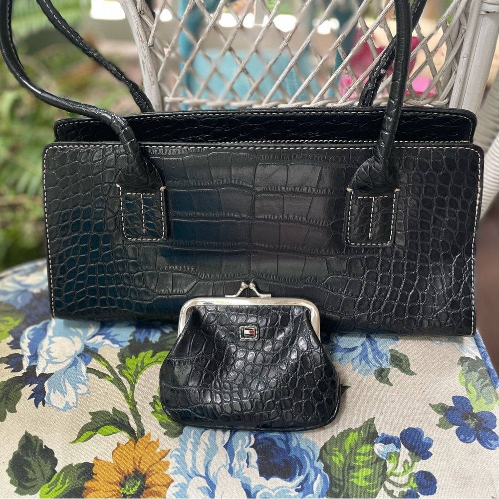 Tommy Hilfiger shoulder bag with matching coin purse